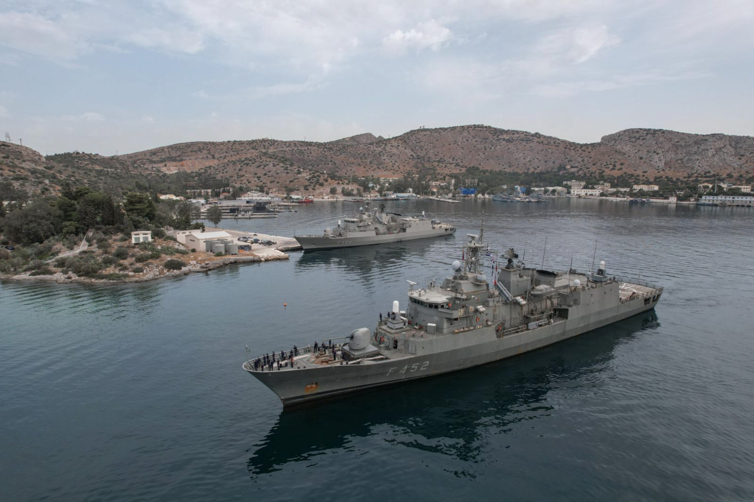 frigate3