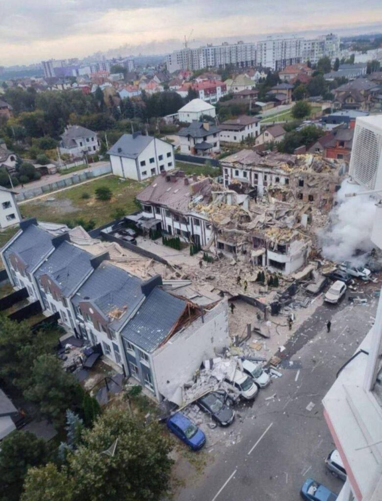 Russia launches massive strike on Ukraine as tensions escalate