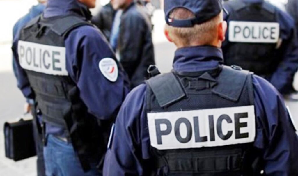 France: Student attacks and stabs teacher inside middle school