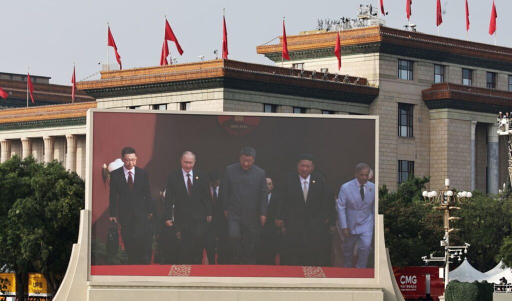Kim Jong Un’s surprise handshake with South Korean leader in China