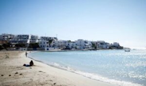 American tourists leave 500 euro tip at Greek island restaurant