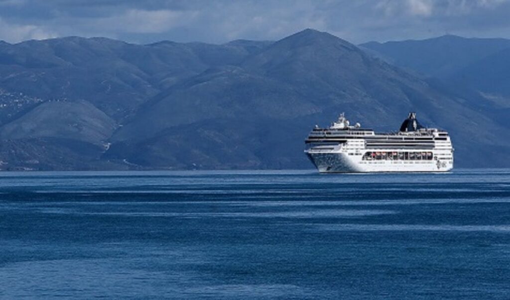 “The Voyage”: First land cruise sets sail for Athens