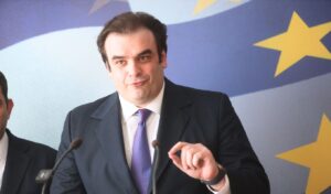 Pierrakakis on public sector pay raises: €1 billion boost by 2026