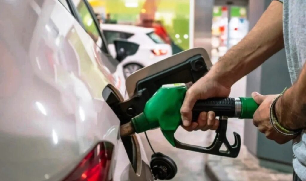Greek FBI cracks fuel smuggling ring worth €3M through wiretaps