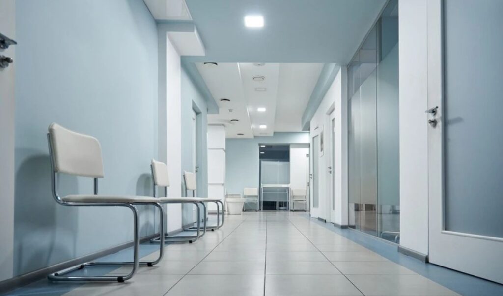 Manchester doctor had sex with nurse while patient under anesthesia