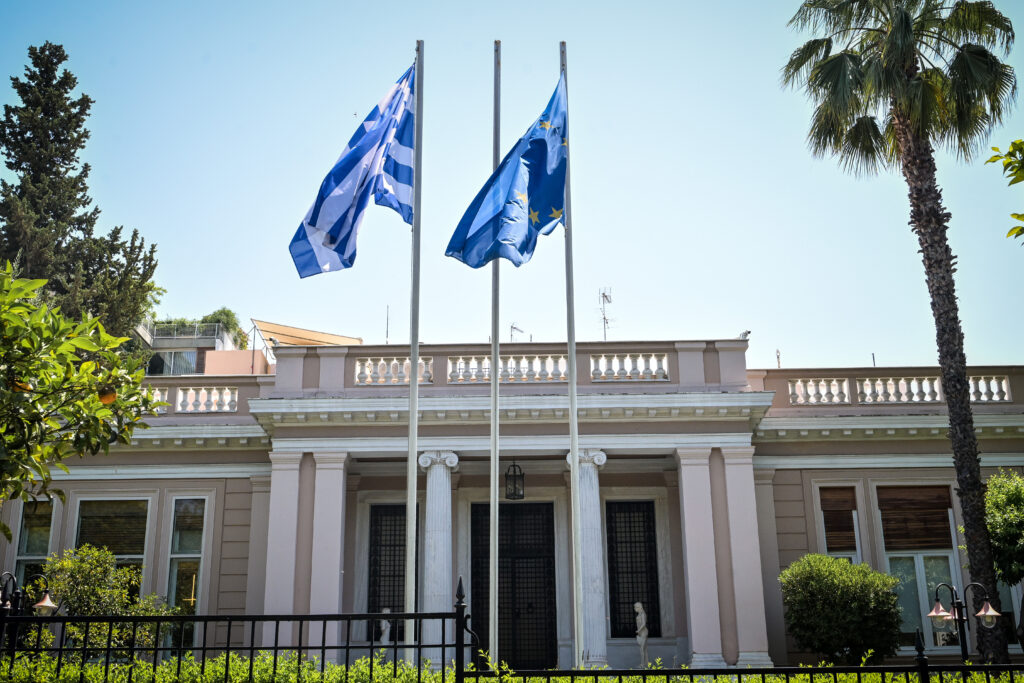 Greece-Cyprus electrical cable project faces setback: PM meeting