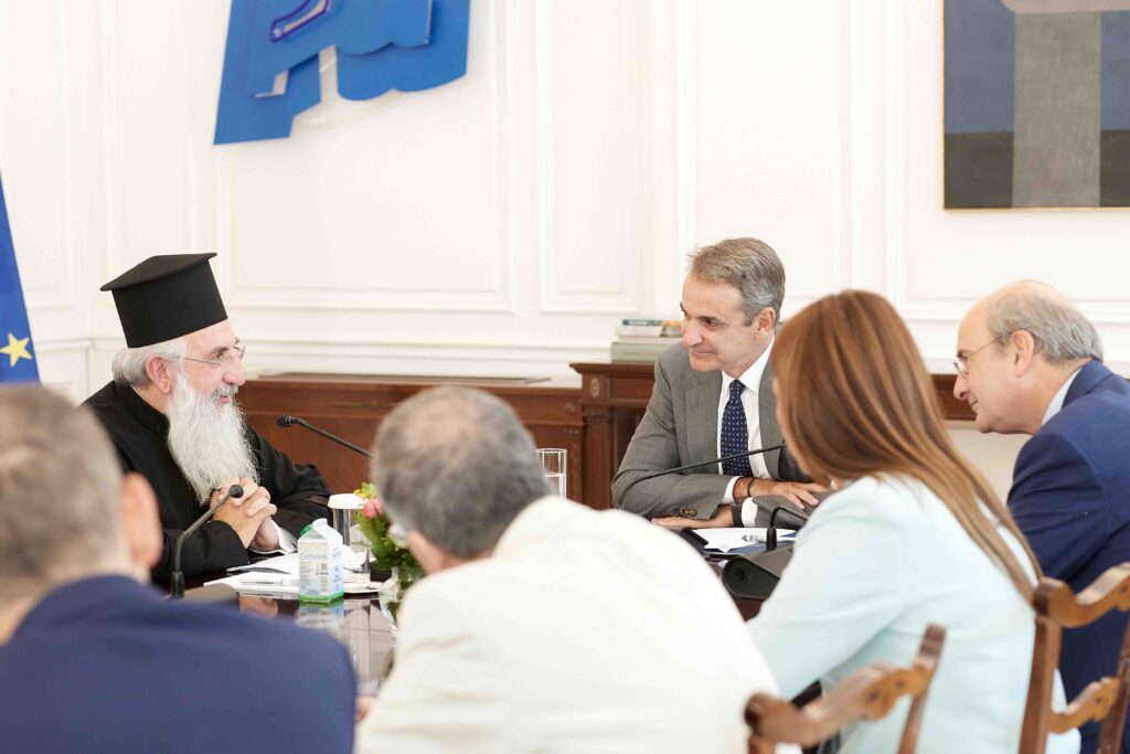 Greek PM rejects church amendment withdrawal in Crete meeting