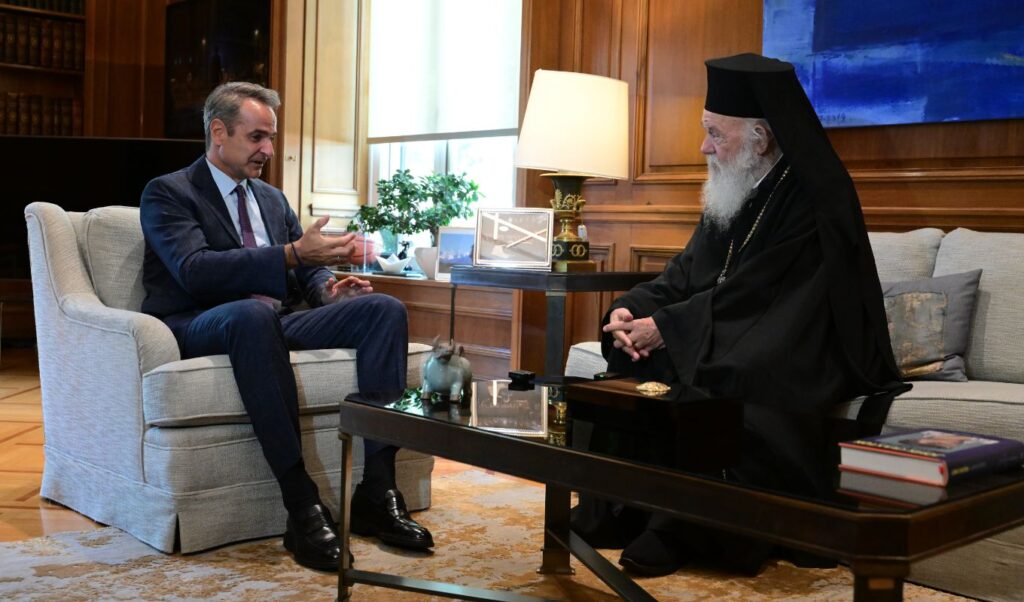 Mitsotakis meets Archbishop Ieronymos: “We’re here to face great challenges together”