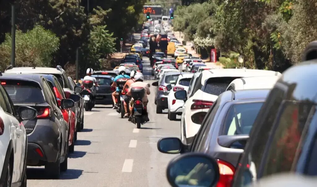 Greece introduces stricter drunk driving penalties in new traffic code