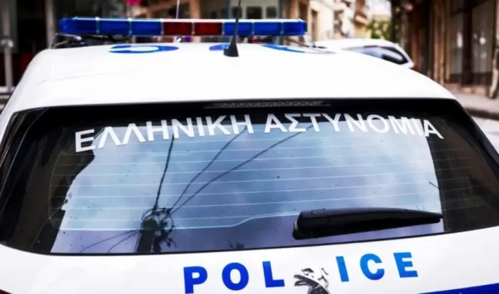 Vehicle arson and grenade discovery disrupt Greek city traffic