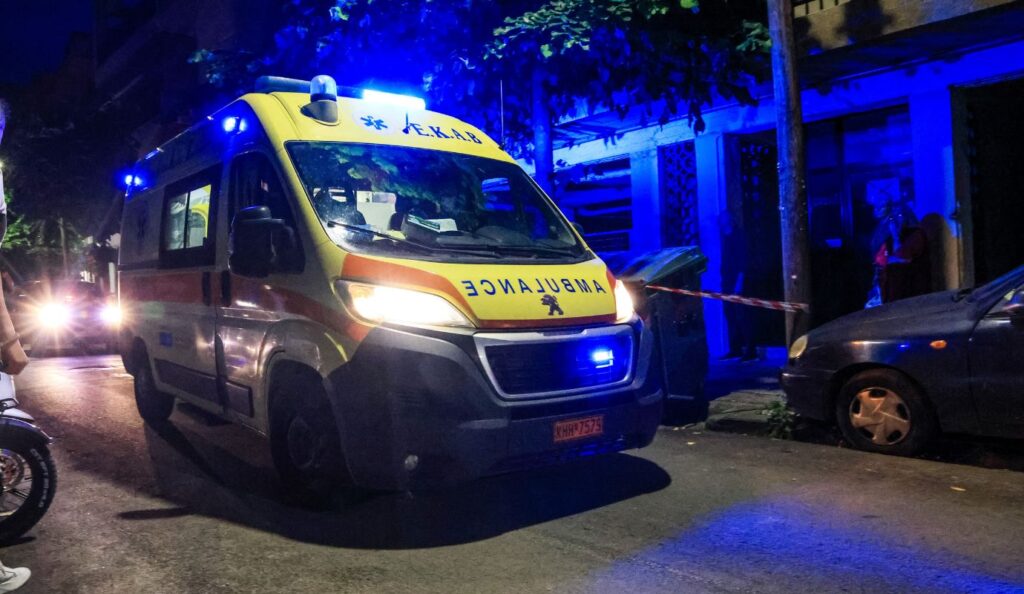Fatal car crash in Piraeus: Passenger fights for life on ventilator