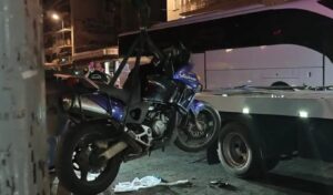 Motorcycle crash on Patission Street: Woman hit and thrown in the air