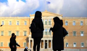 GPO poll reveals middle class backs Mitsotakis government