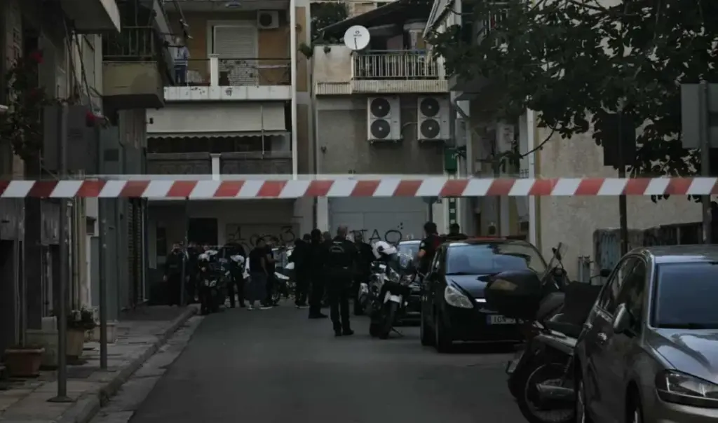 Horror in Athens: One dead, one injured in brutal apartment attack