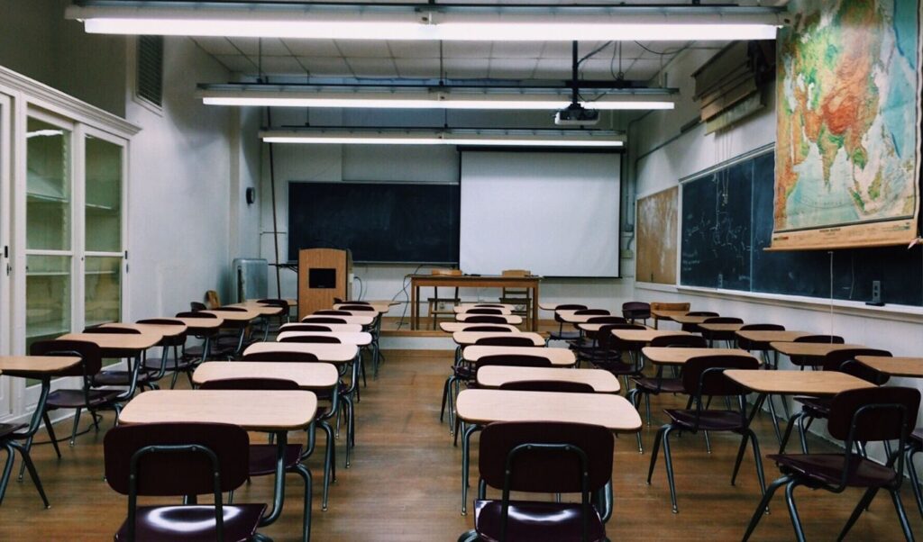 ChatGPT enters Greek schools with new “AI inSchools” program