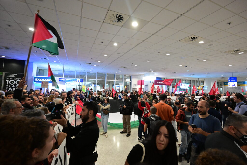 27 Greek activists land in Athens after Gaza flotilla deportation