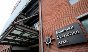 Greece household income rises 4.5% in 2024, statistics show