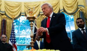 Trump cancels Putin meeting, imposes new sanctions on Russia