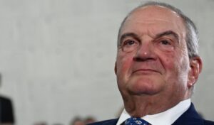 Karamanlis: Greece faces major political crisis if citizens lose institutional trust