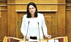 Greece passes historic labor law amid record 317,000 new jobs claim