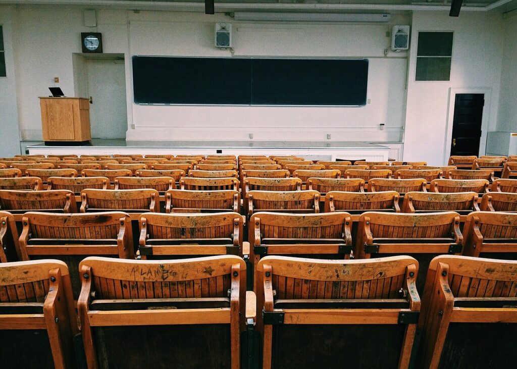Private universities: Everything you need to know about tuition fees and study programs