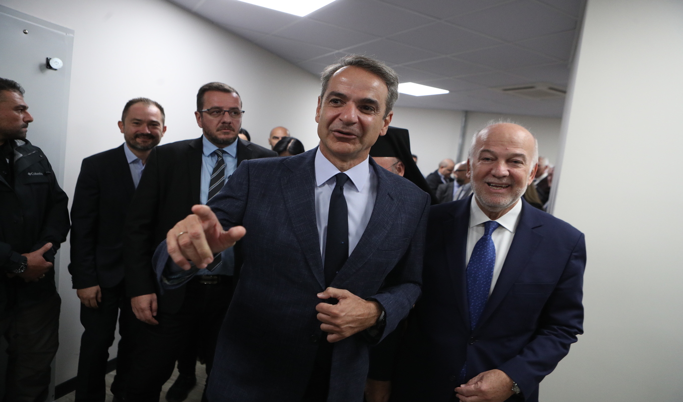 mitsotakis-egkainia-protodikeio-peristeriou_2_