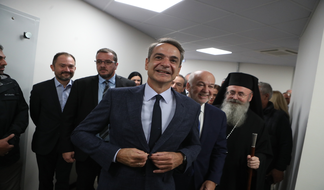 mitsotakis-egkainia-protodikeio-peristeriou_3_