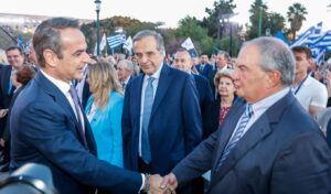 Mitsotakis sends clear message to Tsipras with new 2027 strategy