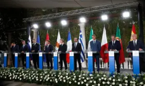Mitsotakis warns Europe: Future threats may come from South
