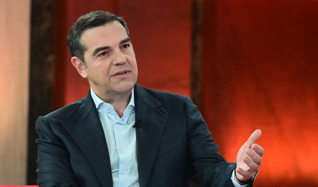 Tsipras “burns” SYRIZA: Polakis rebellion against Famellos