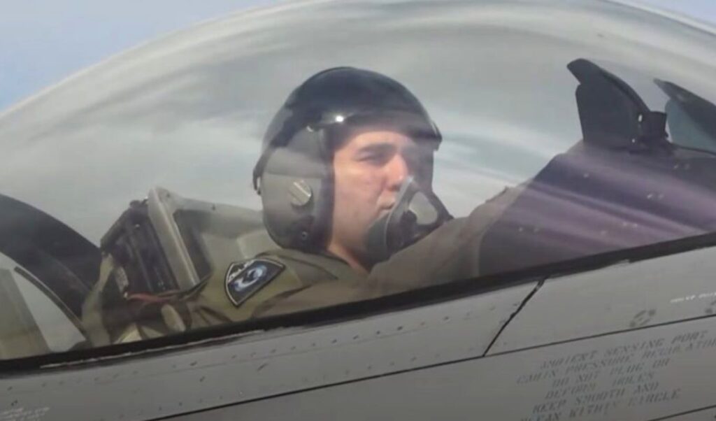 October 28th: F-16 Fighter Pilot Moves Crowds – “We Continue to Guard Greece’s Sky”