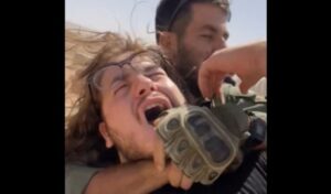 Gaza Strip: Shocking video shows Israeli activist arrested by army