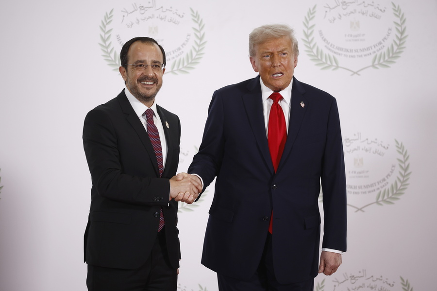 trump-aigyptos10
