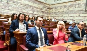 Leaked private argument between Tzakri and Kasselakis rocks Greek Democratic Movement
