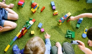 Voucher up to €800 for children: Coming in October, eligibility and amount criteria