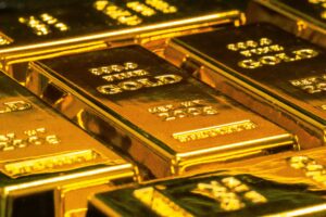 Gold prices hit record highs: Why the “crazy” rally continues