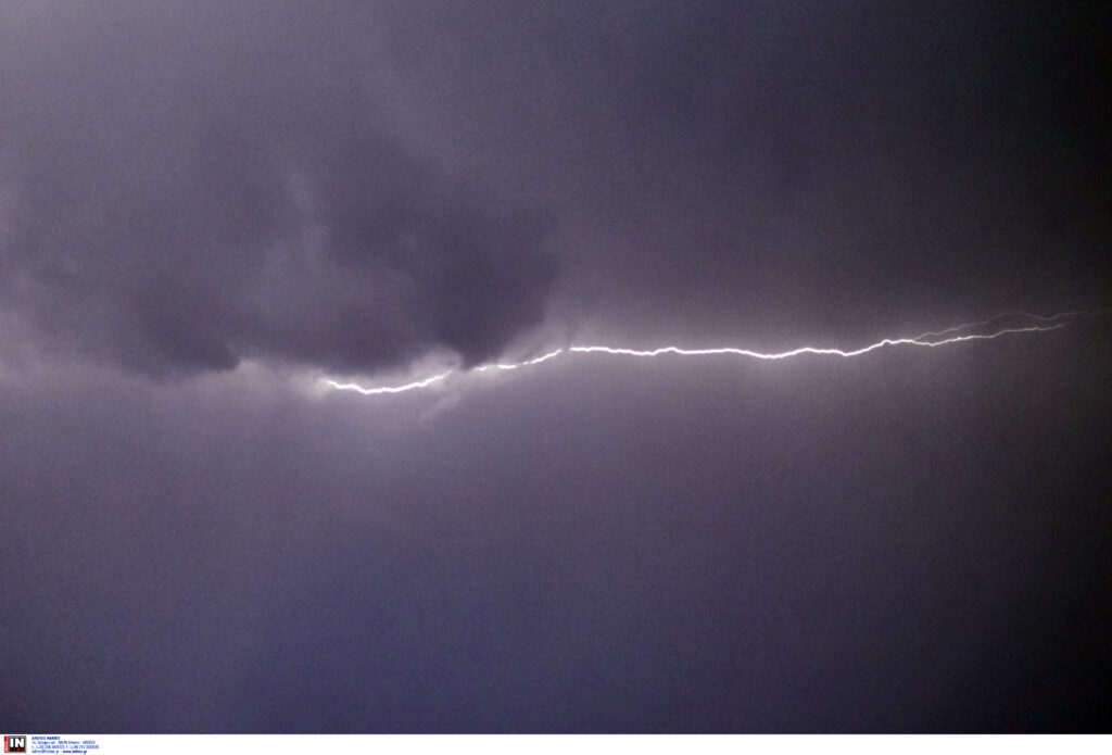 Severe storms hit Athens tonight as extreme weather targets Greece