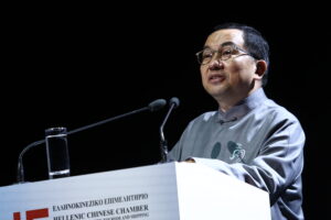 Chinese ambassador to Greece against US over Cosco port deal