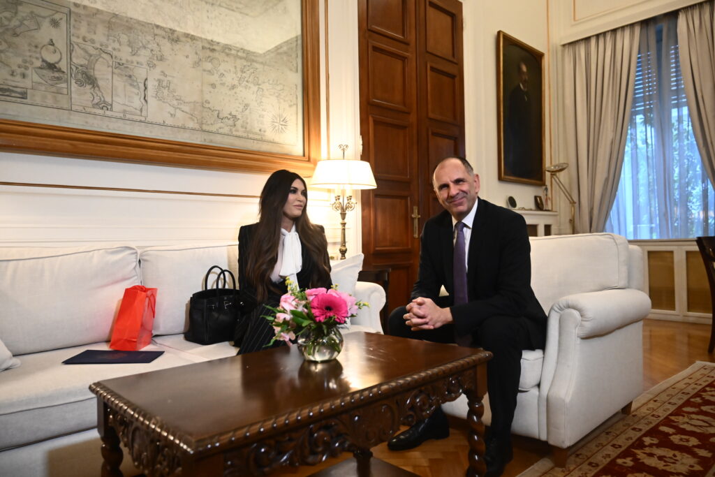 Kimberly Guilfoyle meets Greek Foreign Minister in warm atmosphere