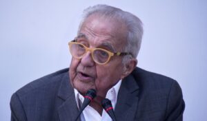 Final farewell to Alekos Flambouraris: Tsipras confidant dies