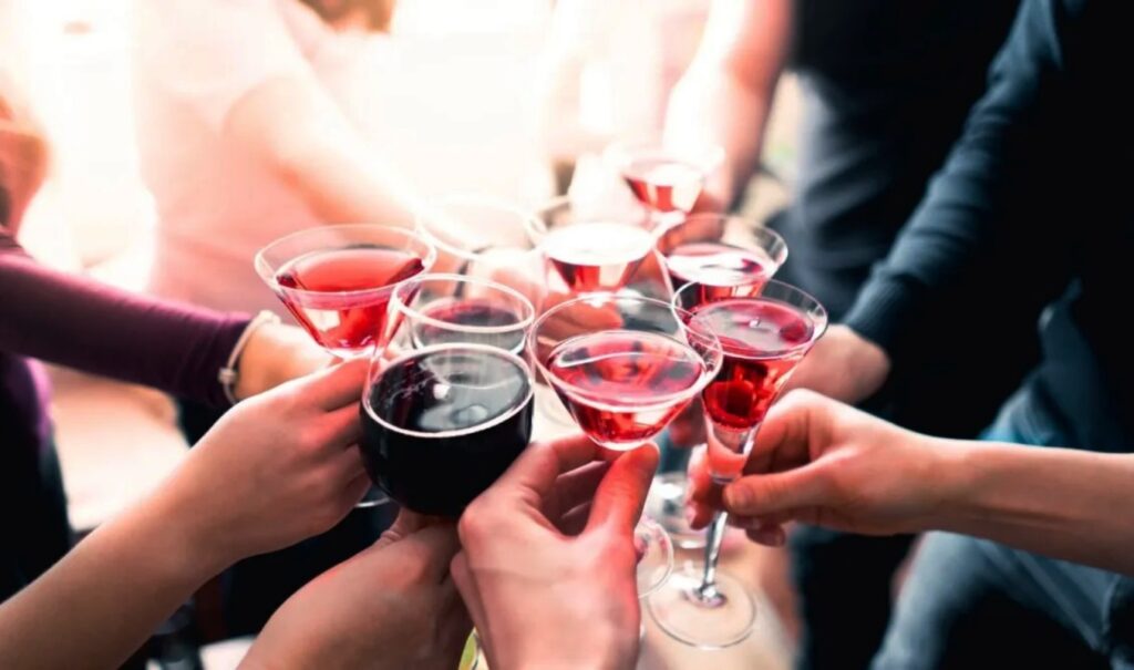 Bar Owner Arrested After 17-Year-Old Girl Collapses from Alcohol