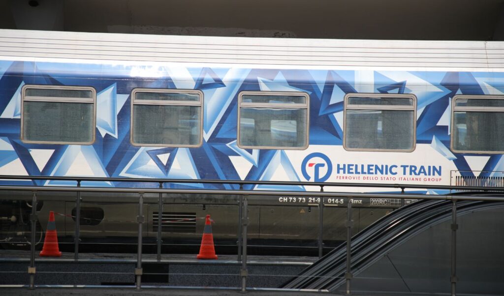 Hellenic Train cancels Volos-Larissa routes due to farmer protests