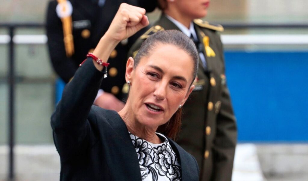 Mexico’s president sexually assaulted in public by man who groped and tried to kiss her (Video)