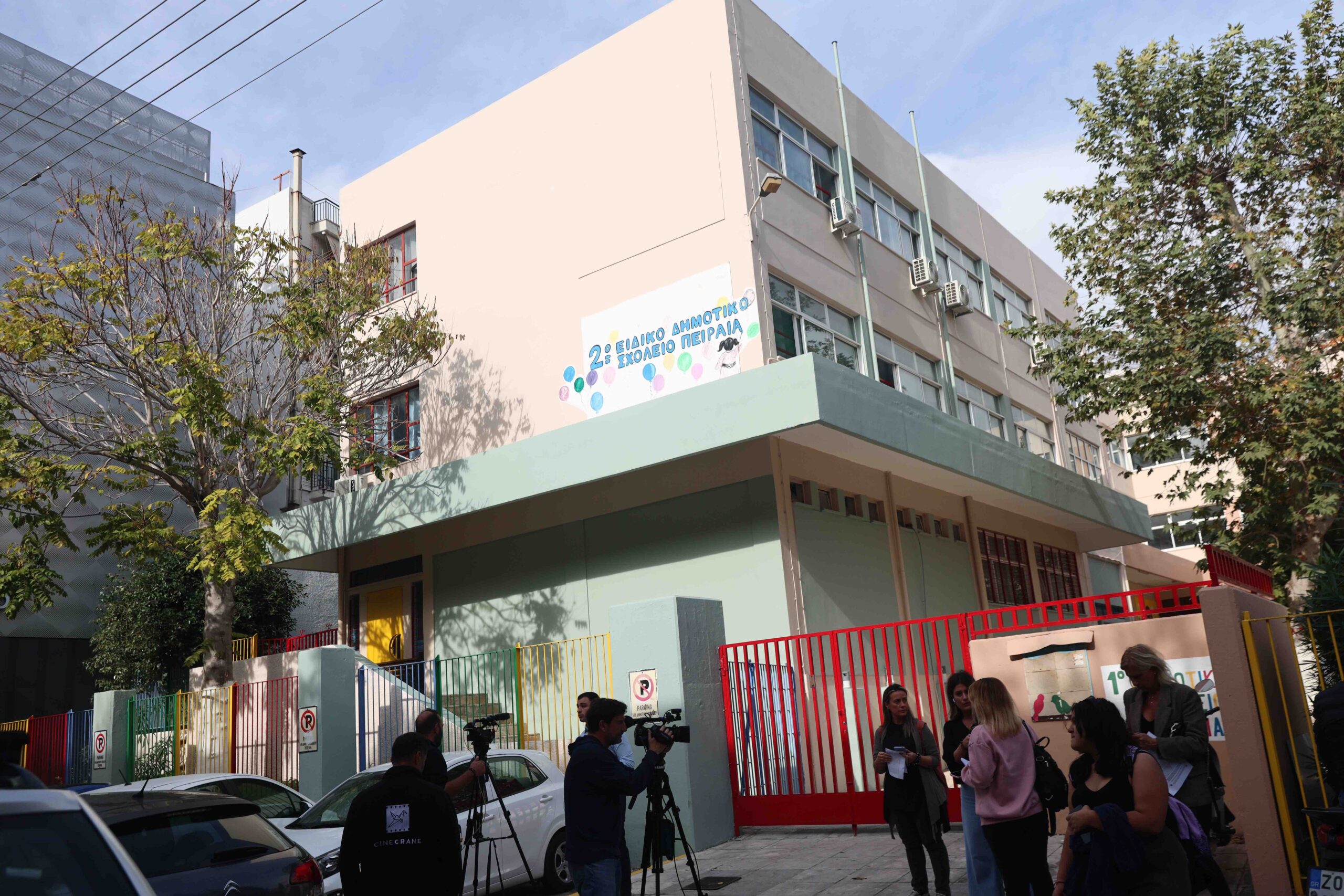 Zacharaki on the 13-year-old's choking death in Piraeus: " The child was immediately transferred to the hospital, all required specialties are covered"