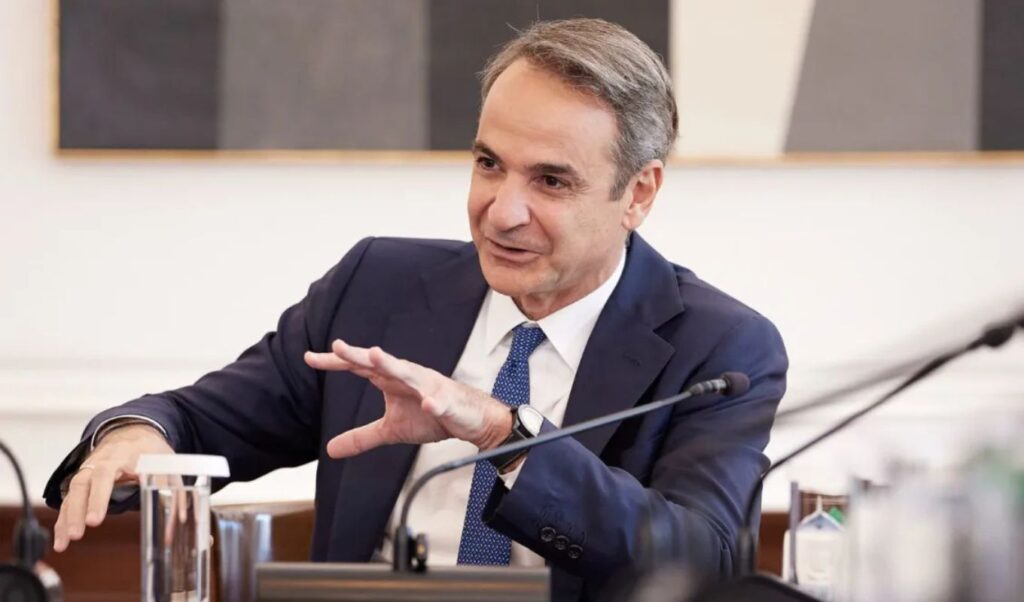 Mitsotakis reform sprint: 3 major changes on wages, inheritance and urban planning before 2025