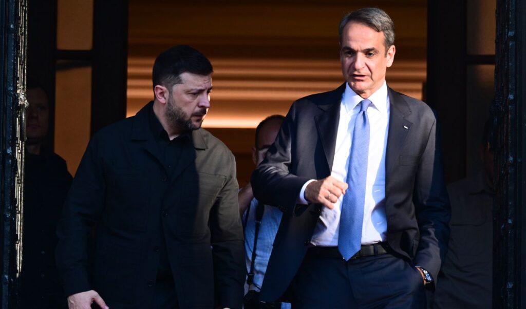 Mitsotakis and Zelensky sign major energy deal: “We stand against Russian invasion” – “Most gas sources became targets”