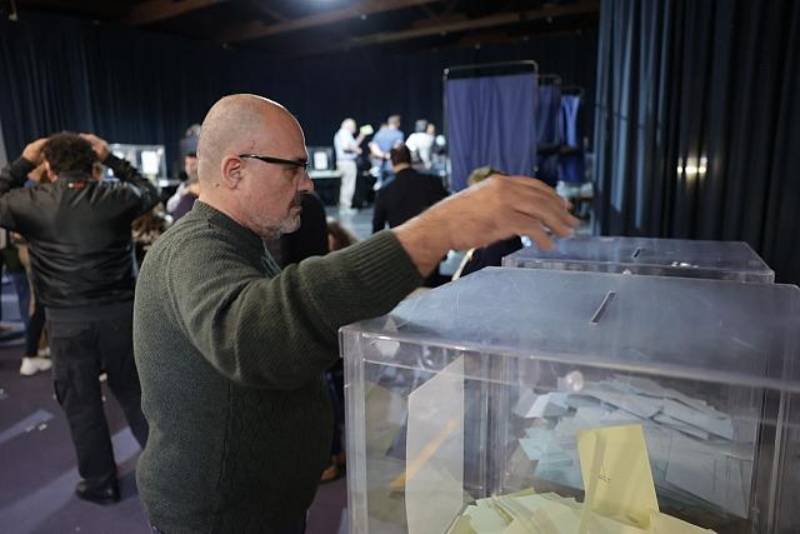 nd-maziki-summetohi-stis-kalpes-pos-exelissodai-oi-esokommatikes-ekloges-panelladika__18_