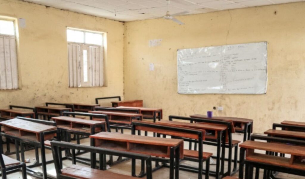 Nigeria crisis: 50 students escape kidnappers but 253 remain captive