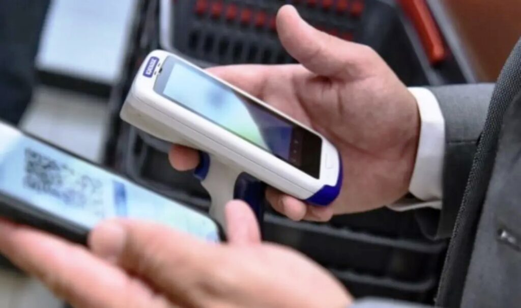 Digital work card: Mandatory today for 350,000 workers – Who is exempt