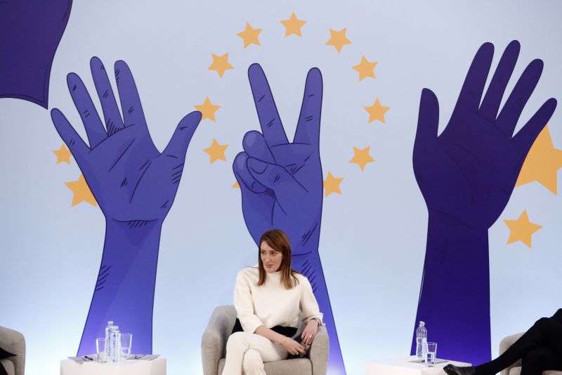 roberta-mezzola-kyriakos-mitsotakis-ethniki-pinakothiki12